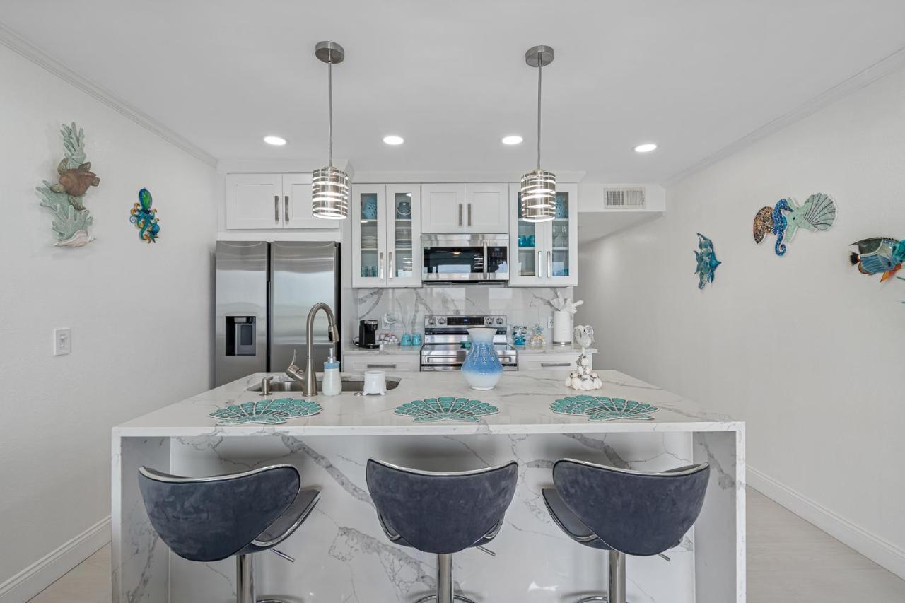 Welcome To Sea Forever Balcony With Ocean Views! Tampa Exterior photo